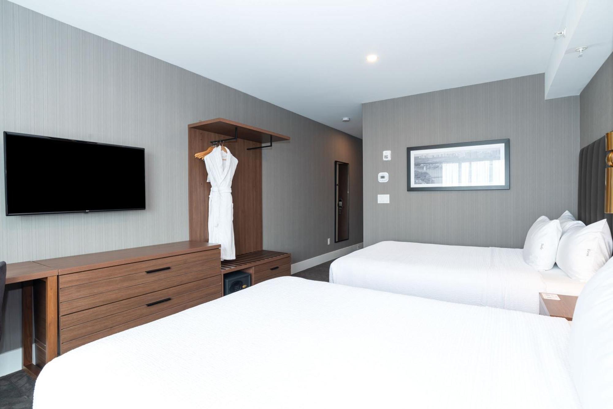Sandman Signature Sherwood Park Hotel エクステリア 写真