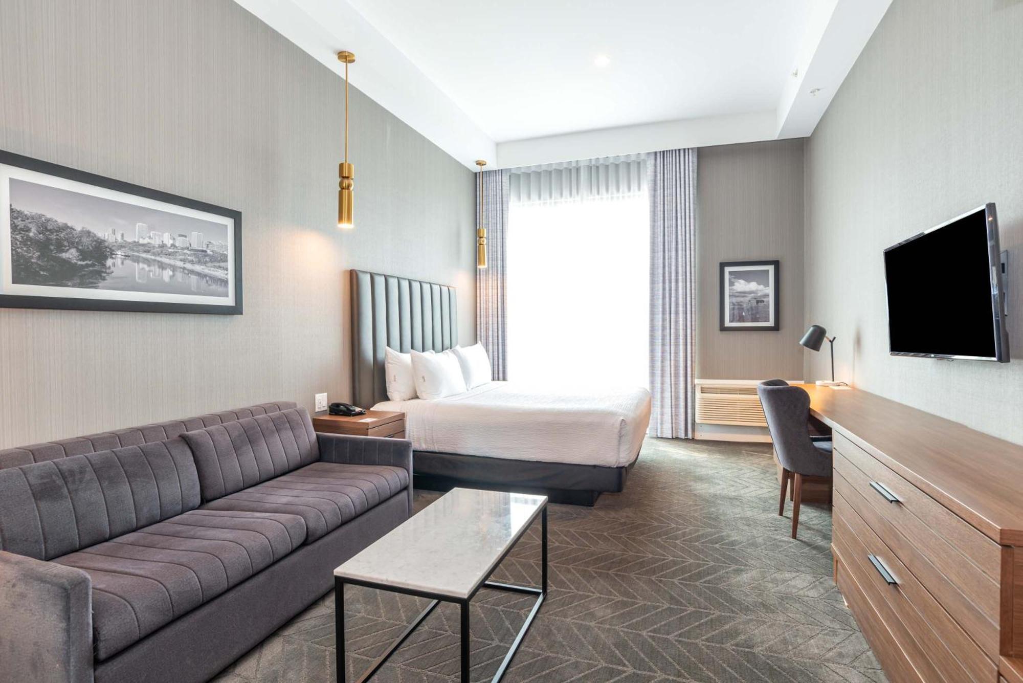 Sandman Signature Sherwood Park Hotel エクステリア 写真