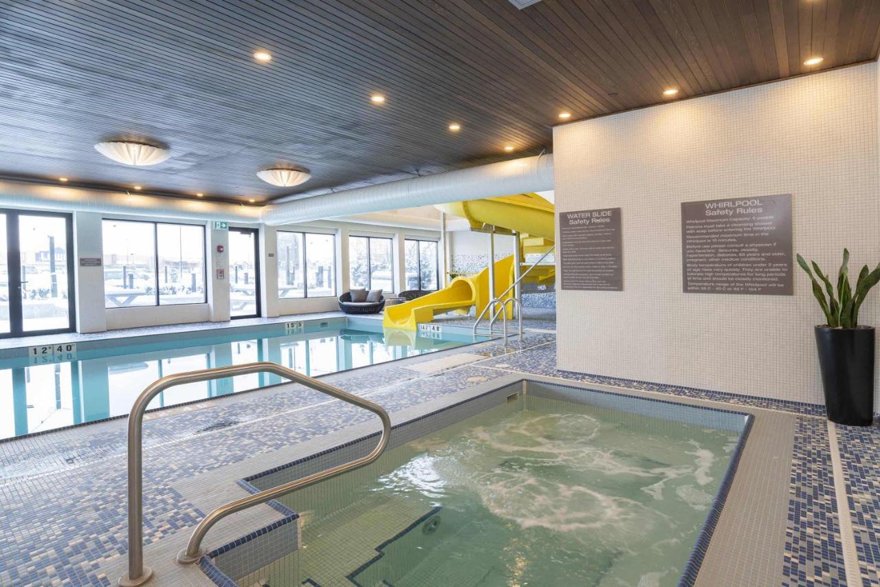 Sandman Signature Sherwood Park Hotel エクステリア 写真